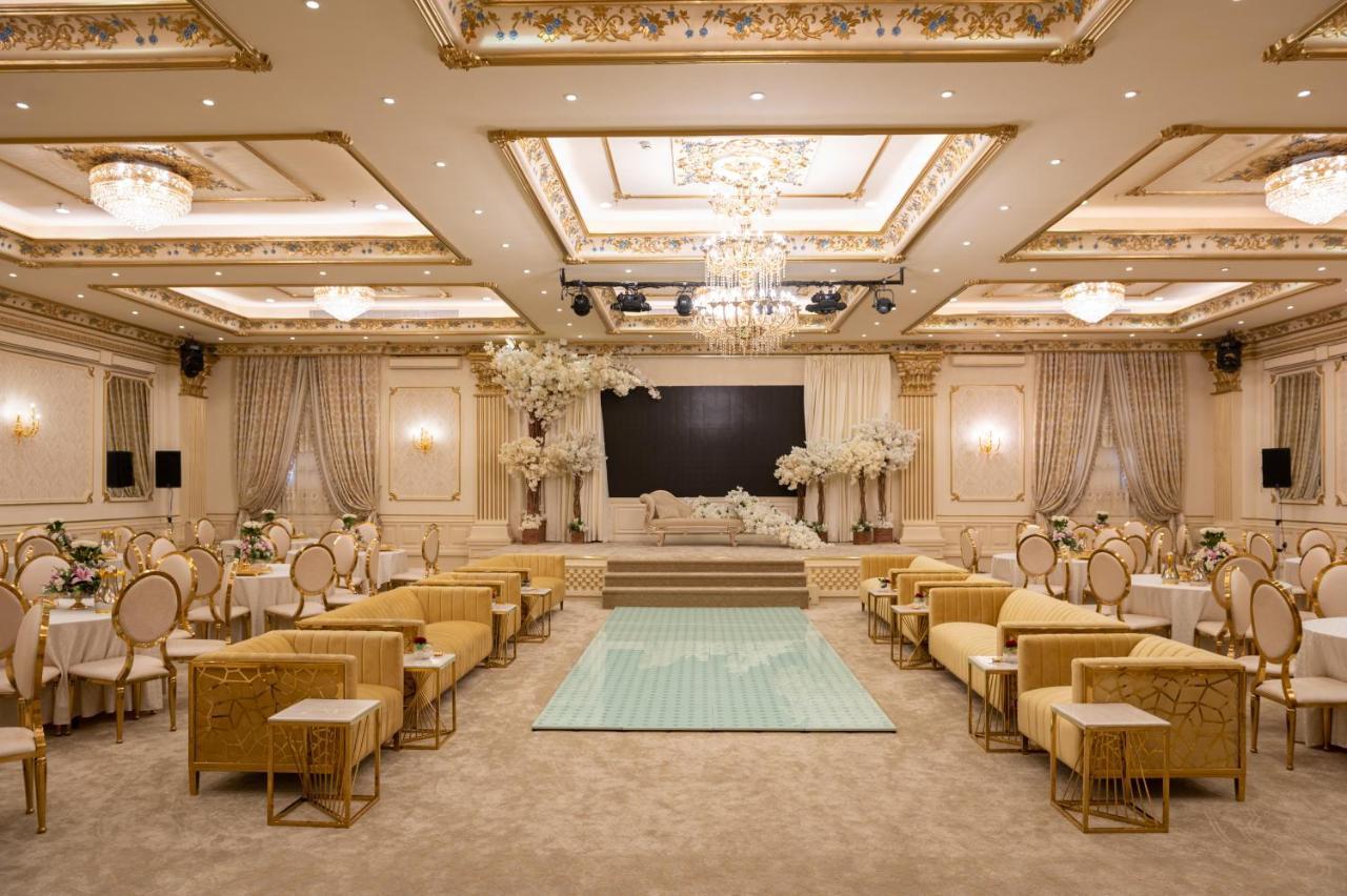 Seasons Park- Mawasim Al Hay At Hotel Jeddah Exterior photo